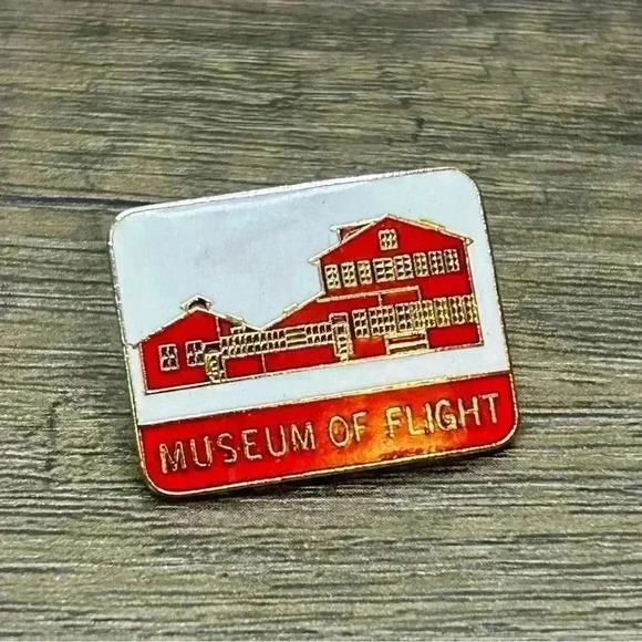Boeing Seattle Museum of Flight Lapel Pin - Picture 1 of 3